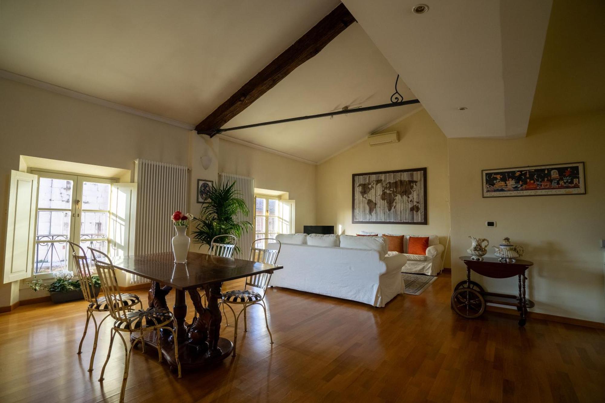 루카 Palazzo Rocchi - Residenza D'Epoca B&B 외부 사진