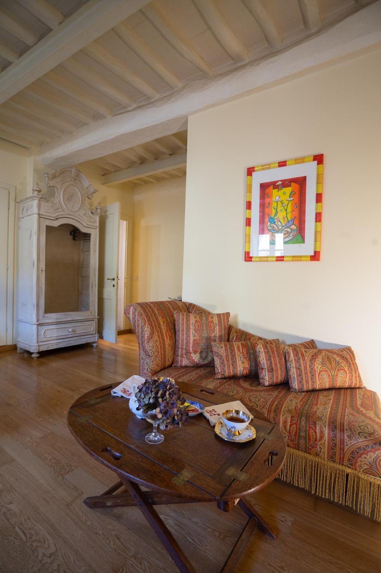 루카 Palazzo Rocchi - Residenza D'Epoca B&B 외부 사진