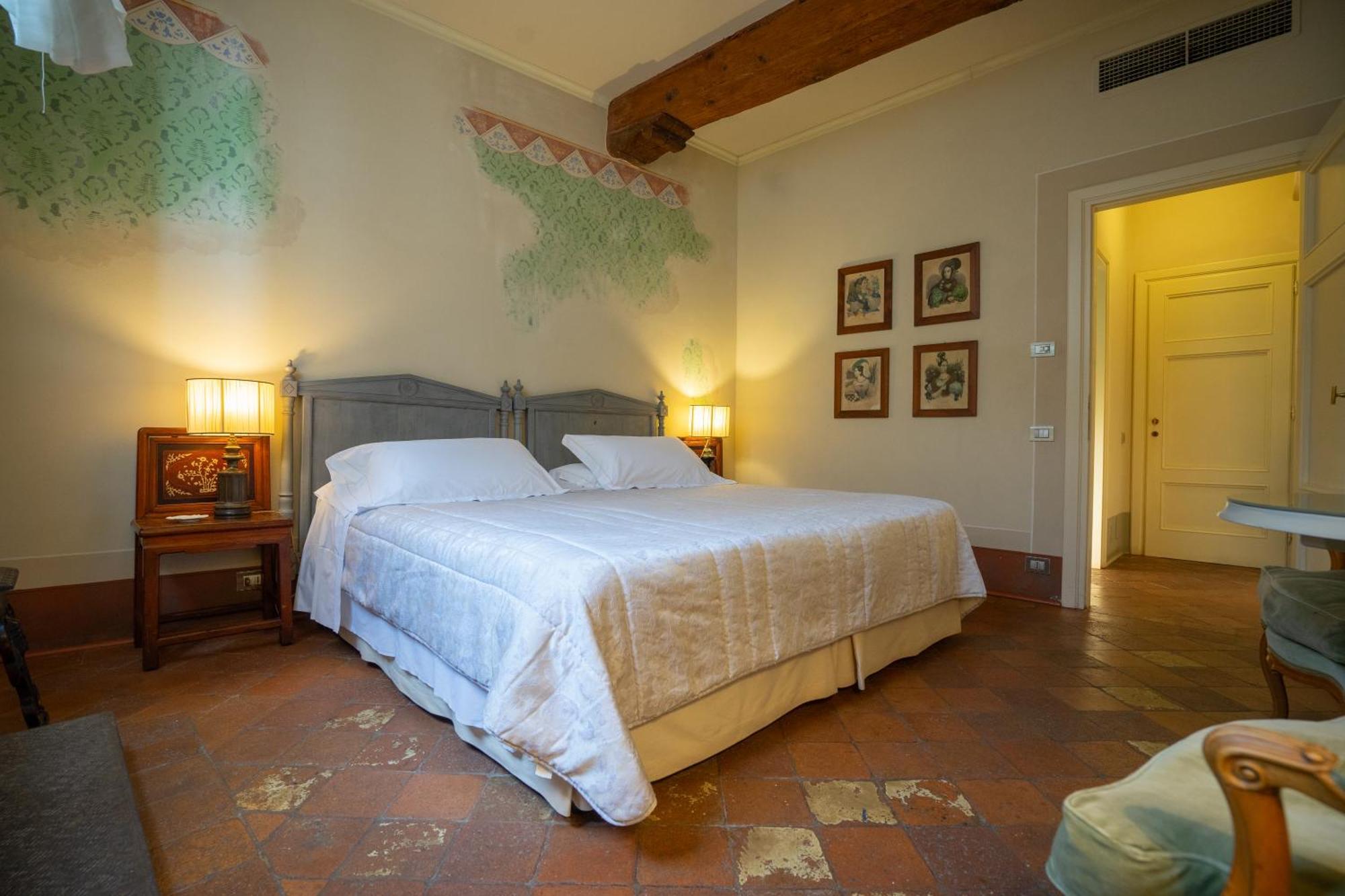 루카 Palazzo Rocchi - Residenza D'Epoca B&B 외부 사진