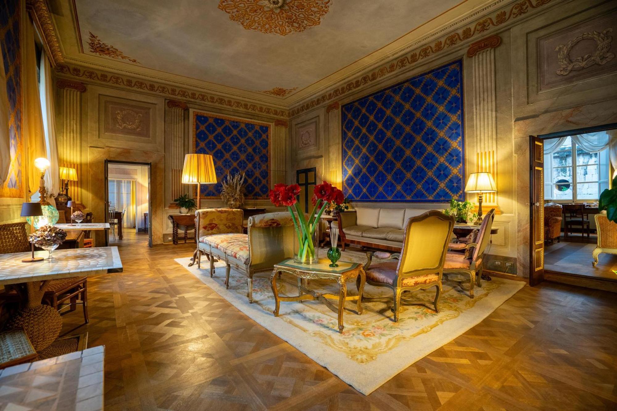 루카 Palazzo Rocchi - Residenza D'Epoca B&B 외부 사진